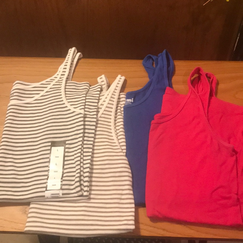 Lot of 4 tank tops